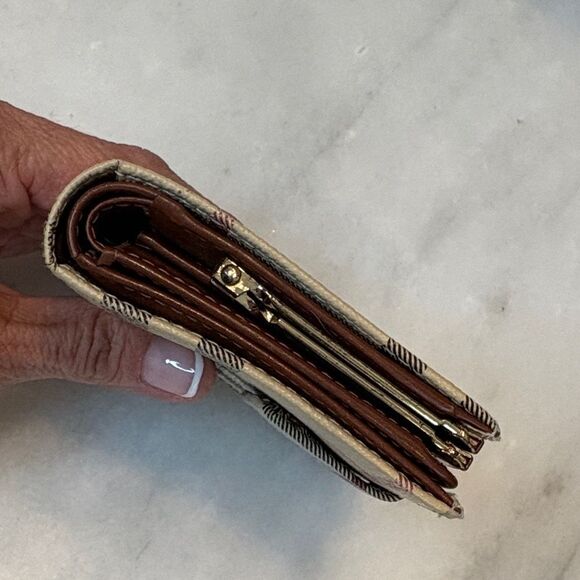 Burberry Vintage Haymarket Check Knight Insignia Bifold Wallet - HTF - Picture 9 of 16